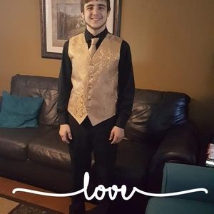 Meet your Posher, Lorie